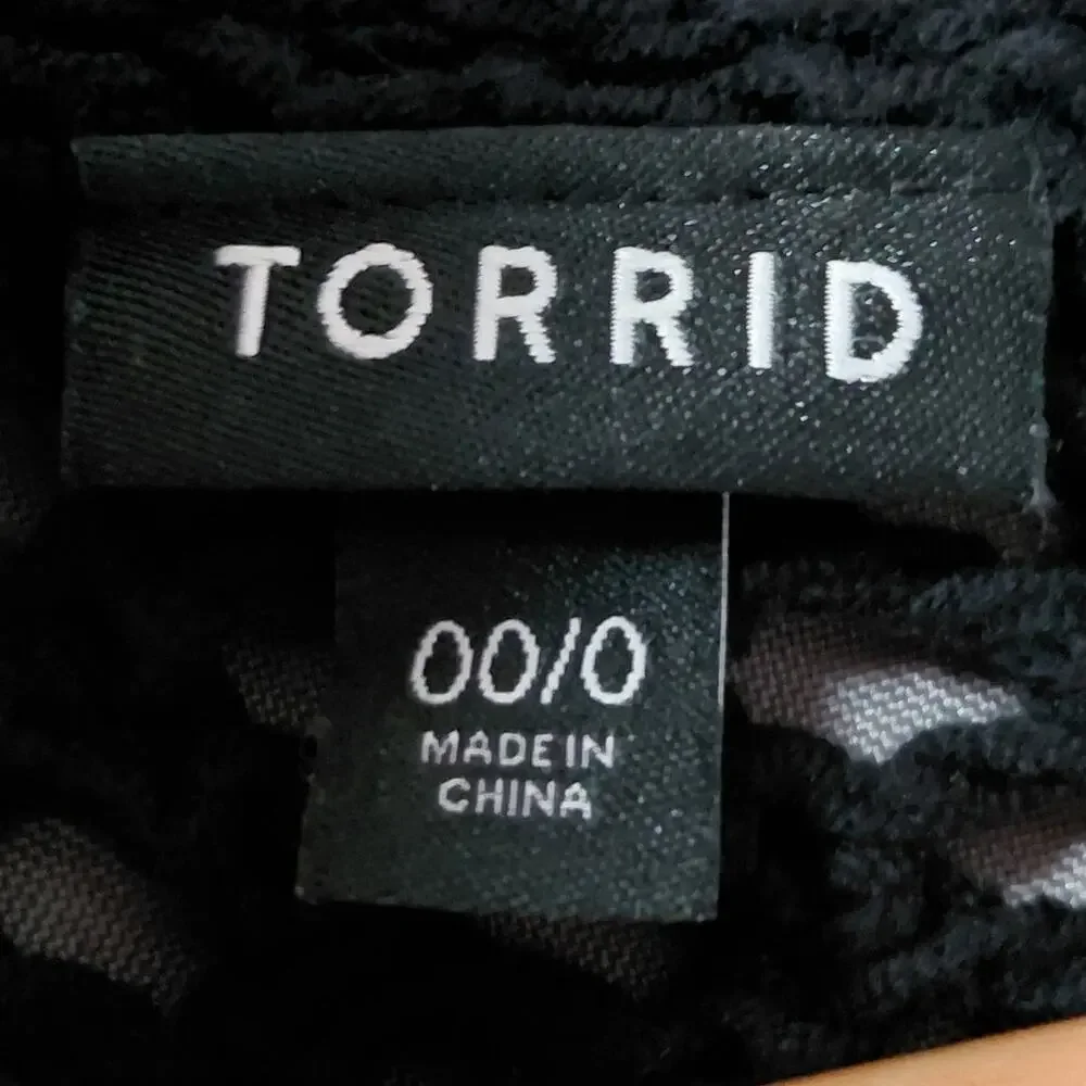 Torrid Black Crew Neck Open Knit Lightweight Sweater Women Size 00/0